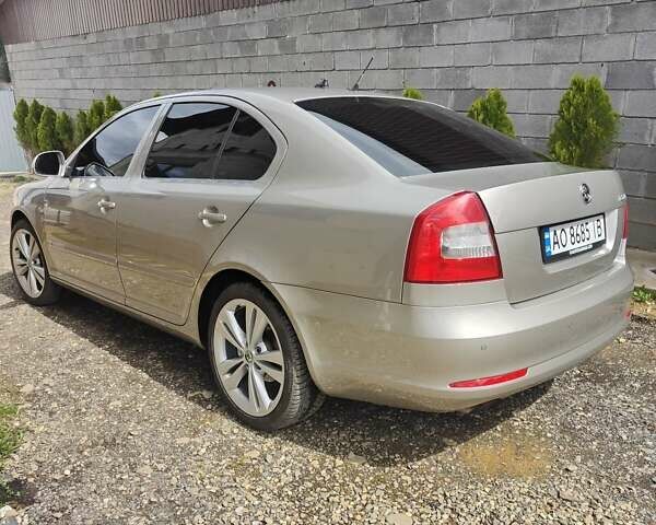 Бежевий Шкода Октавія, об'ємом двигуна 1.8 л та пробігом 212 тис. км за 7800 $, фото 1 на Automoto.ua