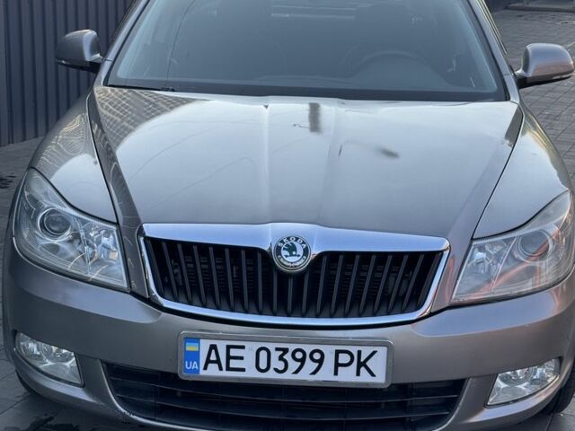 Бежевий Шкода Октавія, об'ємом двигуна 1.8 л та пробігом 172 тис. км за 6800 $, фото 1 на Automoto.ua