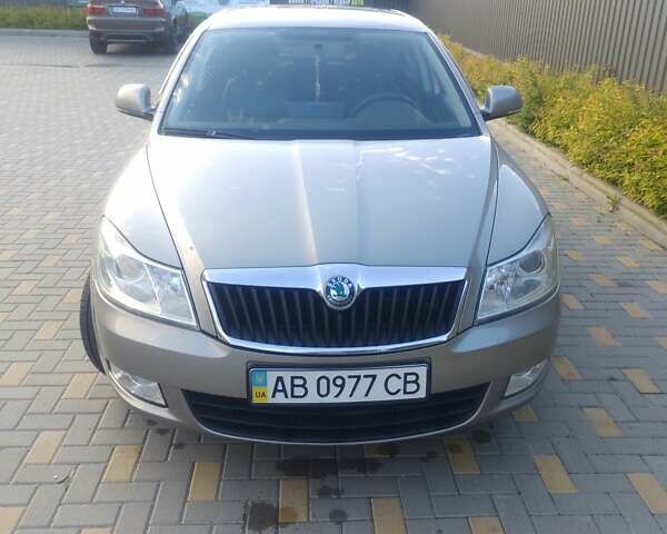 Бежевый Шкода Октавия, объемом двигателя 1.8 л и пробегом 223 тыс. км за 6900 $, фото 1 на Automoto.ua