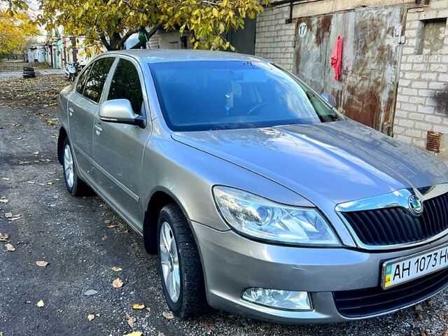 Шкода Октавия 2011 в Запорожье на Automoto.ua Бежевый Шкода Октавия, объемом двигателя 1.8 л и пробегом 195 тыс. км за 6100 $, фото 1 на Automoto.ua