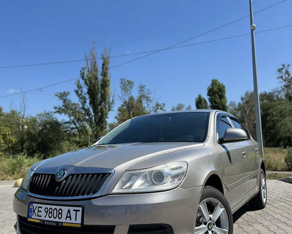 Бежевый Шкода Октавия, объемом двигателя 1.4 л и пробегом 225 тыс. км за 6700 $, фото 1 на Automoto.ua