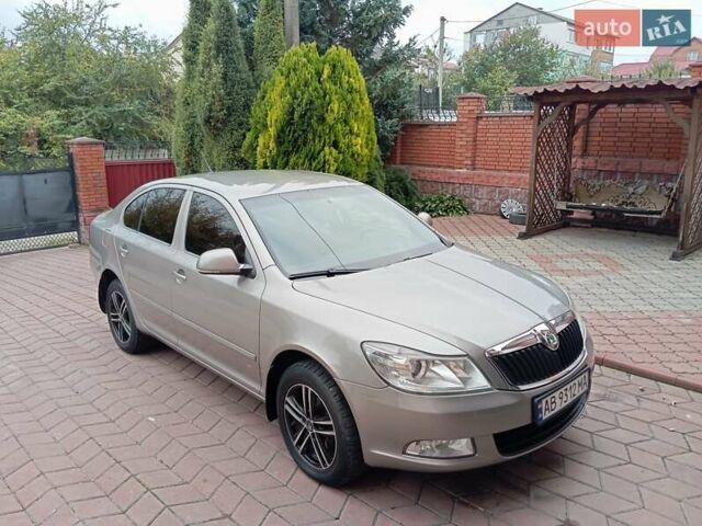Шкода Октавия 2012 в Хмельницком на Automoto.ua Бежевый Шкода Октавия, объемом двигателя 1.8 л и пробегом 269 тыс. км за 6800 $, фото 1 на Automoto.ua