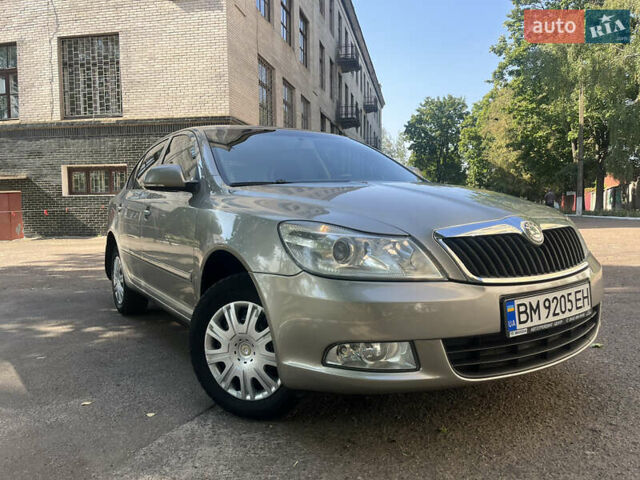 Бежевый Шкода Октавия, объемом двигателя 1.9 л и пробегом 323 тыс. км за 7300 $, фото 1 на Automoto.ua