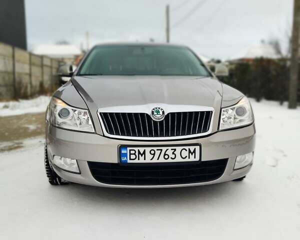 Бежевий Шкода Октавія, об'ємом двигуна 1.8 л та пробігом 156 тис. км за 8300 $, фото 1 на Automoto.ua