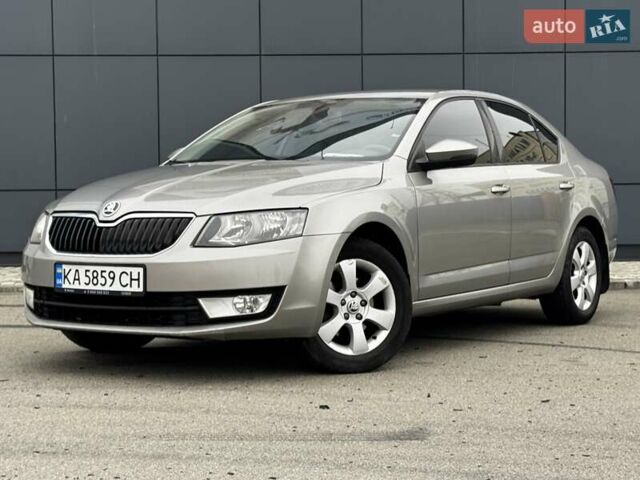 Шкода Октавия 2013 в Киеве на Automoto.ua Бежевый Шкода Октавия, объемом двигателя 1.4 л и пробегом 213 тыс. км за 10400 $, фото 1 на Automoto.ua