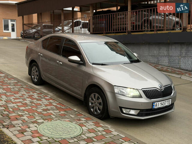 Бежевий Шкода Октавія, об'ємом двигуна 1.4 л та пробігом 215 тис. км за 9350 $, фото 1 на Automoto.ua
