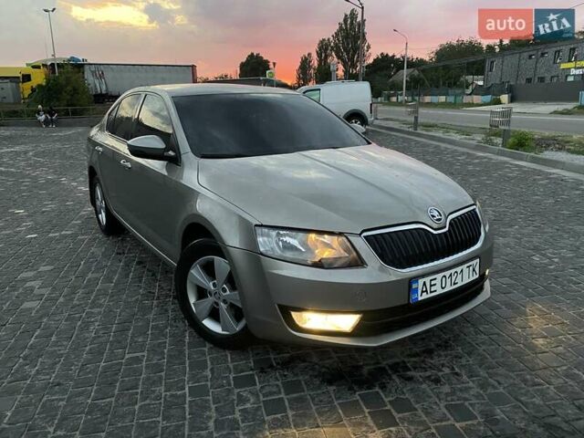 Шкода Октавія 2013 у Дніпро (Дніпропетровську) на Automoto.ua Бежевий Шкода Октавія, об'ємом двигуна 1.8 л та пробігом 242 тис. км за 10500 $, фото 1 на Automoto.ua