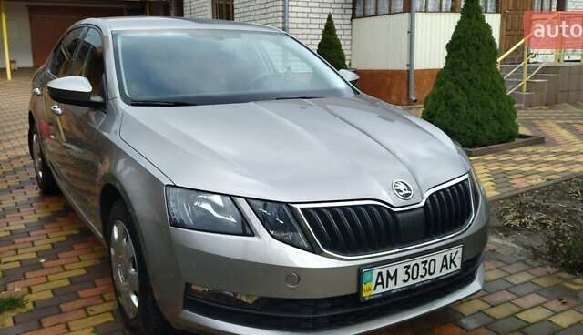 Бежевый Шкода Октавия, объемом двигателя 1.4 л и пробегом 49 тыс. км за 18700 $, фото 1 на Automoto.ua