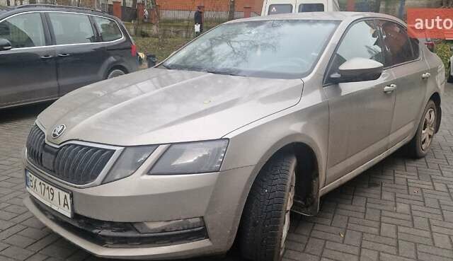 Бежевый Шкода Октавия, объемом двигателя 1.4 л и пробегом 146 тыс. км за 13400 $, фото 1 на Automoto.ua