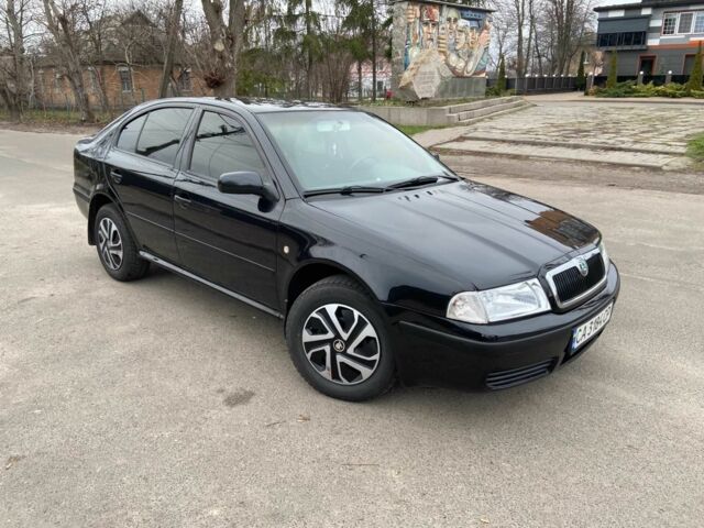 Чорний Шкода Октавія, об'ємом двигуна 1.6 л та пробігом 292 тис. км за 5250 $, фото 1 на Automoto.ua
