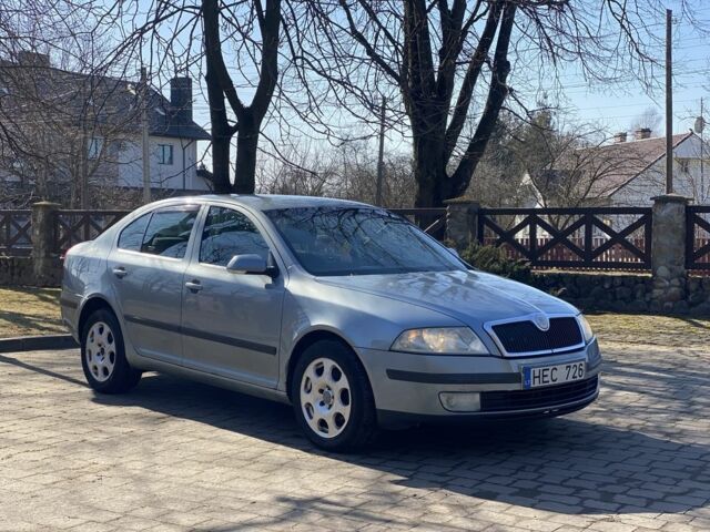 Чорний Шкода Октавія, об'ємом двигуна 2 л та пробігом 250 тис. км за 1950 $, фото 1 на Automoto.ua