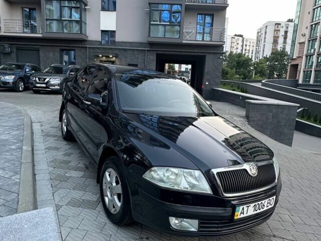 Черный Шкода Октавия, объемом двигателя 2 л и пробегом 251 тыс. км за 7200 $, фото 1 на Automoto.ua