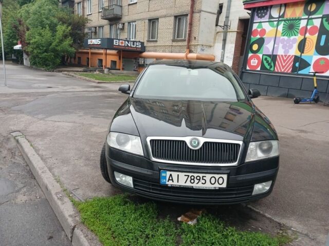 Черный Шкода Октавия, объемом двигателя 2 л и пробегом 290 тыс. км за 4600 $, фото 1 на Automoto.ua