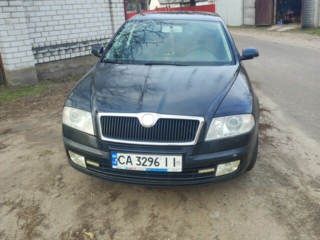 Чорний Шкода Октавія, об'ємом двигуна 1.6 л та пробігом 270 тис. км за 5600 $, фото 1 на Automoto.ua