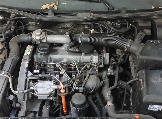 Чорний Шкода Октавія, об'ємом двигуна 2 л та пробігом 333 тис. км за 2795 $, фото 1 на Automoto.ua