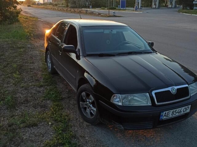 Черный Шкода Октавия, объемом двигателя 1.6 л и пробегом 246 тыс. км за 5000 $, фото 1 на Automoto.ua