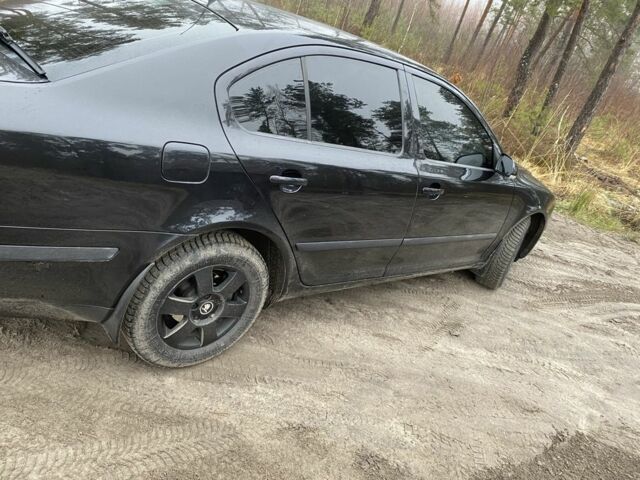 Черный Шкода Октавия, объемом двигателя 2 л и пробегом 340 тыс. км за 3000 $, фото 1 на Automoto.ua