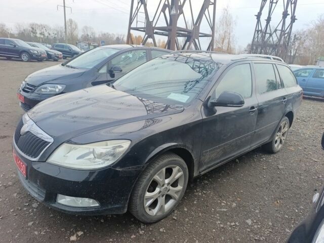 Черный Шкода Октавия, объемом двигателя 1 л и пробегом 200 тыс. км за 7400 $, фото 1 на Automoto.ua