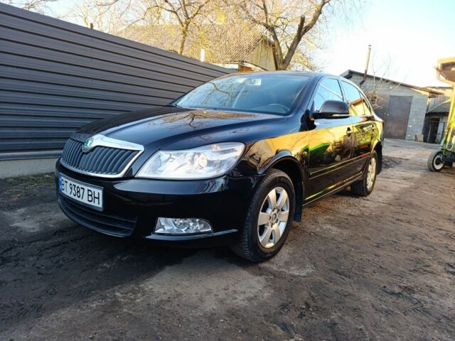 Чорний Шкода Октавія, об'ємом двигуна 1.8 л та пробігом 162 тис. км за 5900 $, фото 1 на Automoto.ua