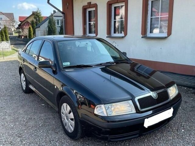 Черный Шкода Октавия, объемом двигателя 1.9 л и пробегом 370 тыс. км за 2934 $, фото 1 на Automoto.ua