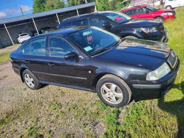 Чорний Шкода Октавія, об'ємом двигуна 1.8 л та пробігом 400 тис. км за 8000 $, фото 1 на Automoto.ua