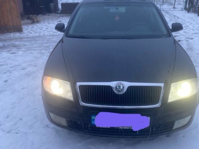 Черный Шкода Октавия, объемом двигателя 1.8 л и пробегом 258 тыс. км за 5000 $, фото 1 на Automoto.ua