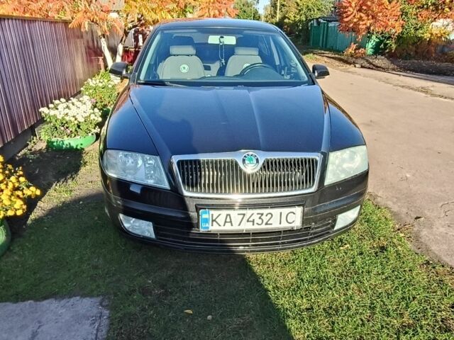 Черный Шкода Октавия, объемом двигателя 2 л и пробегом 230 тыс. км за 5215 $, фото 1 на Automoto.ua