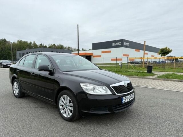 Черный Шкода Октавия, объемом двигателя 0 л и пробегом 215 тыс. км за 2700 $, фото 1 на Automoto.ua