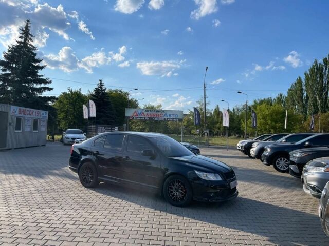 Чорний Шкода Октавія, об'ємом двигуна 2 л та пробігом 201 тис. км за 9900 $, фото 1 на Automoto.ua