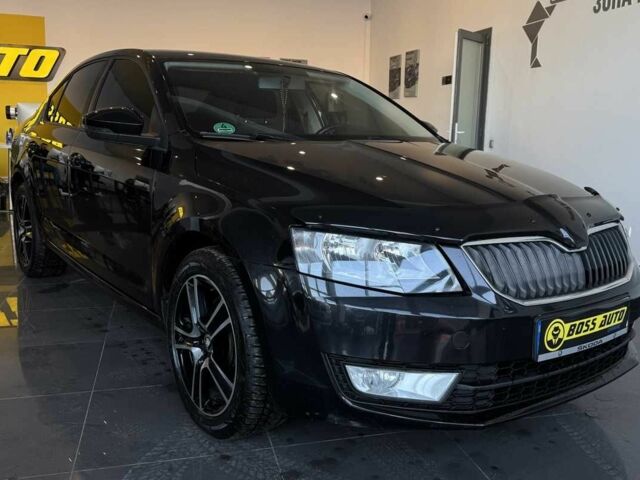 Черный Шкода Октавия, объемом двигателя 1.6 л и пробегом 230 тыс. км за 9800 $, фото 1 на Automoto.ua