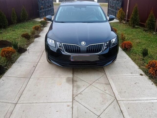 Черный Шкода Октавия, объемом двигателя 1.6 л и пробегом 2 тыс. км за 289 $, фото 1 на Automoto.ua