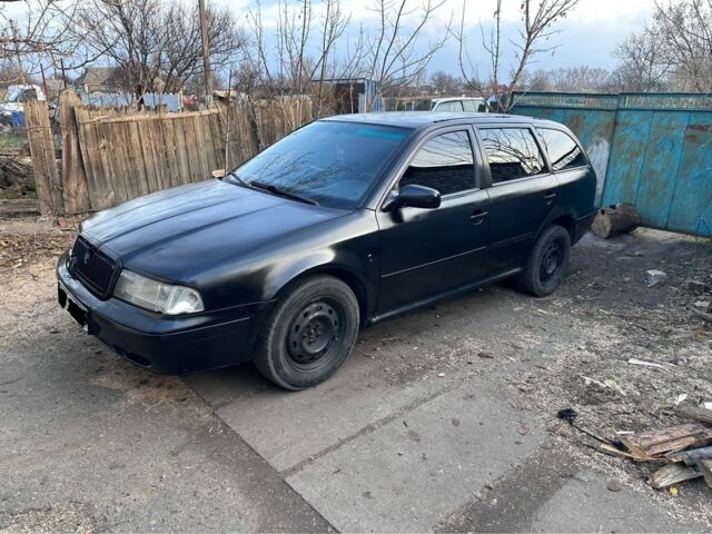 Чорний Шкода Октавія, об'ємом двигуна 0 л та пробігом 456 тис. км за 1831 $, фото 1 на Automoto.ua