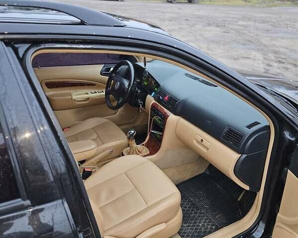 Черный Шкода Октавия, объемом двигателя 1.8 л и пробегом 390 тыс. км за 3999 $, фото 1 на Automoto.ua