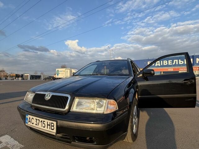 Черный Шкода Октавия, объемом двигателя 1.8 л и пробегом 240 тыс. км за 4500 $, фото 1 на Automoto.ua