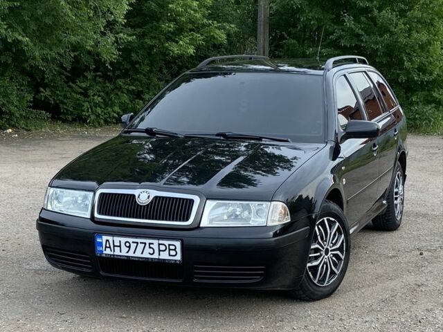 Черный Шкода Октавия, объемом двигателя 1.6 л и пробегом 260 тыс. км за 4700 $, фото 1 на Automoto.ua