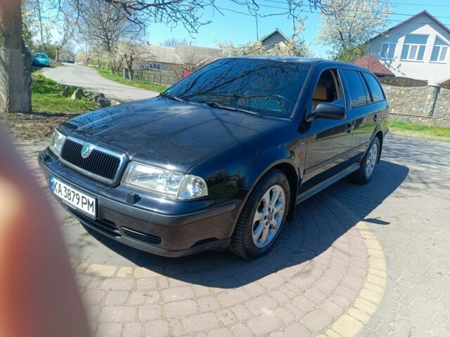 Чорний Шкода Октавія, об'ємом двигуна 1.8 л та пробігом 220 тис. км за 3500 $, фото 1 на Automoto.ua