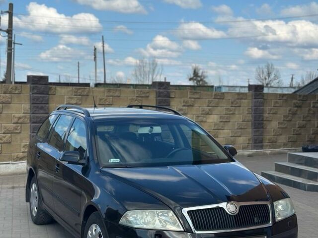 Черный Шкода Октавия, объемом двигателя 1.9 л и пробегом 300 тыс. км за 2999 $, фото 1 на Automoto.ua