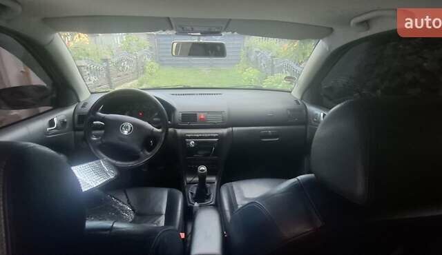 Чорний Шкода Октавія, об'ємом двигуна 1.78 л та пробігом 259 тис. км за 6400 $, фото 1 на Automoto.ua