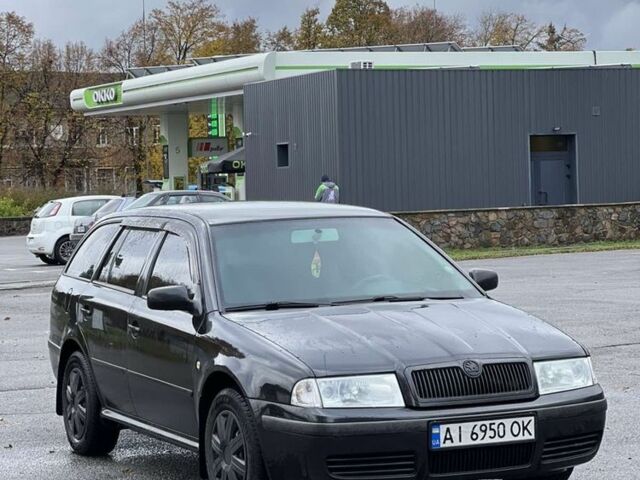 Чорний Шкода Октавія, об'ємом двигуна 1.6 л та пробігом 375 тис. км за 4600 $, фото 1 на Automoto.ua
