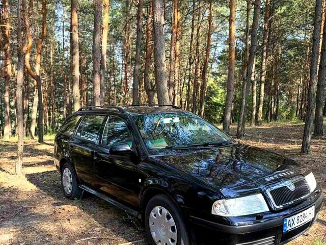 Черный Шкода Октавия, объемом двигателя 2 л и пробегом 258 тыс. км за 3500 $, фото 1 на Automoto.ua