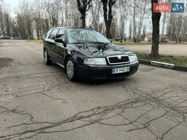 Чорний Шкода Октавія, об'ємом двигуна 1.6 л та пробігом 260 тис. км за 4100 $, фото 1 на Automoto.ua