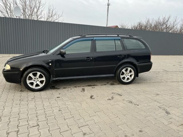 Черный Шкода Октавия, объемом двигателя 1.8 л и пробегом 300 тыс. км за 3499 $, фото 1 на Automoto.ua