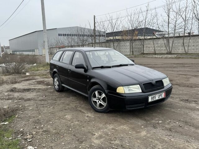 Черный Шкода Октавия, объемом двигателя 1.9 л и пробегом 260 тыс. км за 1550 $, фото 1 на Automoto.ua