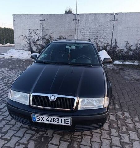 Черный Шкода Октавия, объемом двигателя 1.6 л и пробегом 210 тыс. км за 4700 $, фото 1 на Automoto.ua