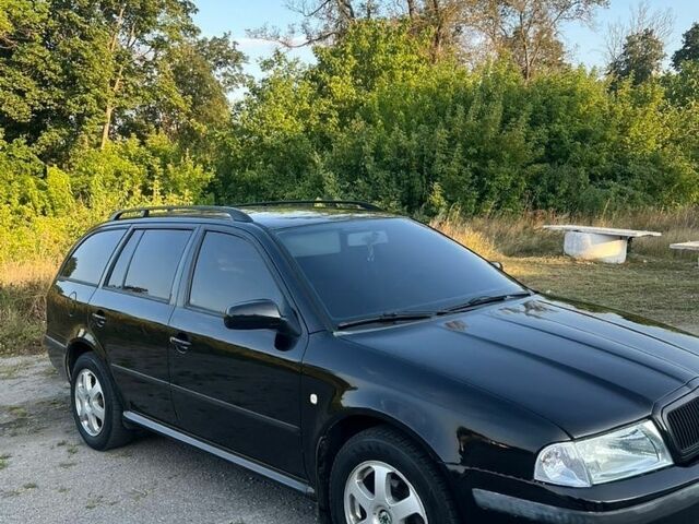 Чорний Шкода Октавія, об'ємом двигуна 1.6 л та пробігом 236 тис. км за 5200 $, фото 1 на Automoto.ua