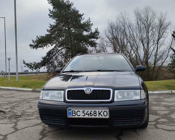 Черный Шкода Октавия, объемом двигателя 1.6 л и пробегом 309 тыс. км за 4100 $, фото 1 на Automoto.ua