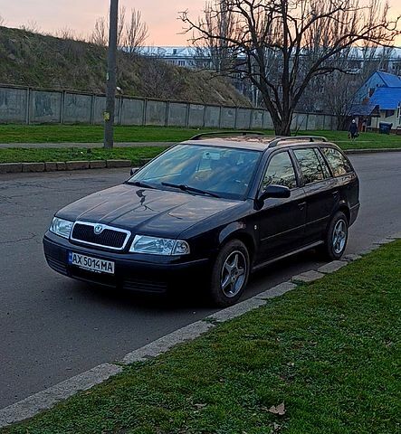 Чорний Шкода Октавія, об'ємом двигуна 1.6 л та пробігом 277 тис. км за 4700 $, фото 1 на Automoto.ua