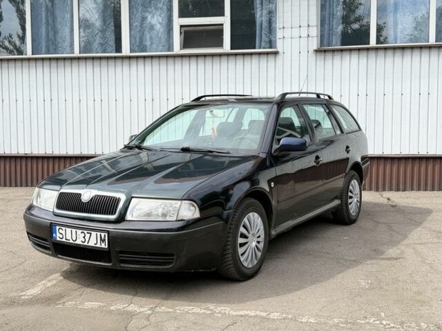 Черный Шкода Октавия, объемом двигателя 0 л и пробегом 214 тыс. км за 2400 $, фото 1 на Automoto.ua