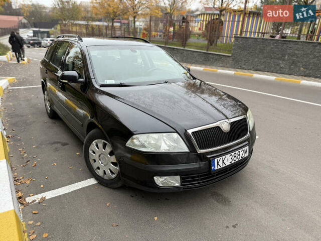 Черный Шкода Октавия, объемом двигателя 1.9 л и пробегом 300 тыс. км за 2950 $, фото 1 на Automoto.ua
