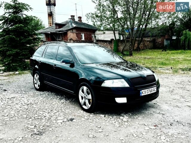 Черный Шкода Октавия, объемом двигателя 2 л и пробегом 318 тыс. км за 6500 $, фото 1 на Automoto.ua